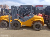 Chariot élévateur tout-terrain 4x4 de 3,5 tonnes, haute puissance, diesel, homologué EPA Euro 5, portable, pour usage extérieur sur terrain accidenté - Vente flash
