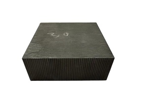 Bloc de <span class=keywords><strong>graphite</strong></span> pressé isostatiquement, haute densité, <span class=keywords><strong>structure</strong></span> uniforme pour moules EDM, fours à semi-conducteurs et composants aérospatiaux - Product Image 3