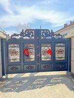Portails de cour en fer forgé et aluminium, antivol, personnalisables, résistants au feu, designs modernes et écologiques pour villas et appartements