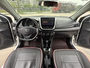 <span class=keywords><strong>Toyota</strong></span> <span class=keywords><strong>YARIS</strong></span> L <span class=keywords><strong>2017</strong></span> 1.5E CVT Sport Edition Essence Hatchback d'occasion en bon état – Voiture compacte fiable <span class=keywords><strong>à</strong></span> <span class=keywords><strong>vendre</strong></span> - Product Image 5