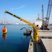 Grue à lanterne légère Yuntian 2 tonnes SWL avec treuil électrique 360° °   Grue à flèche pivotante fabriquée en Chine pour quai/pont maritime