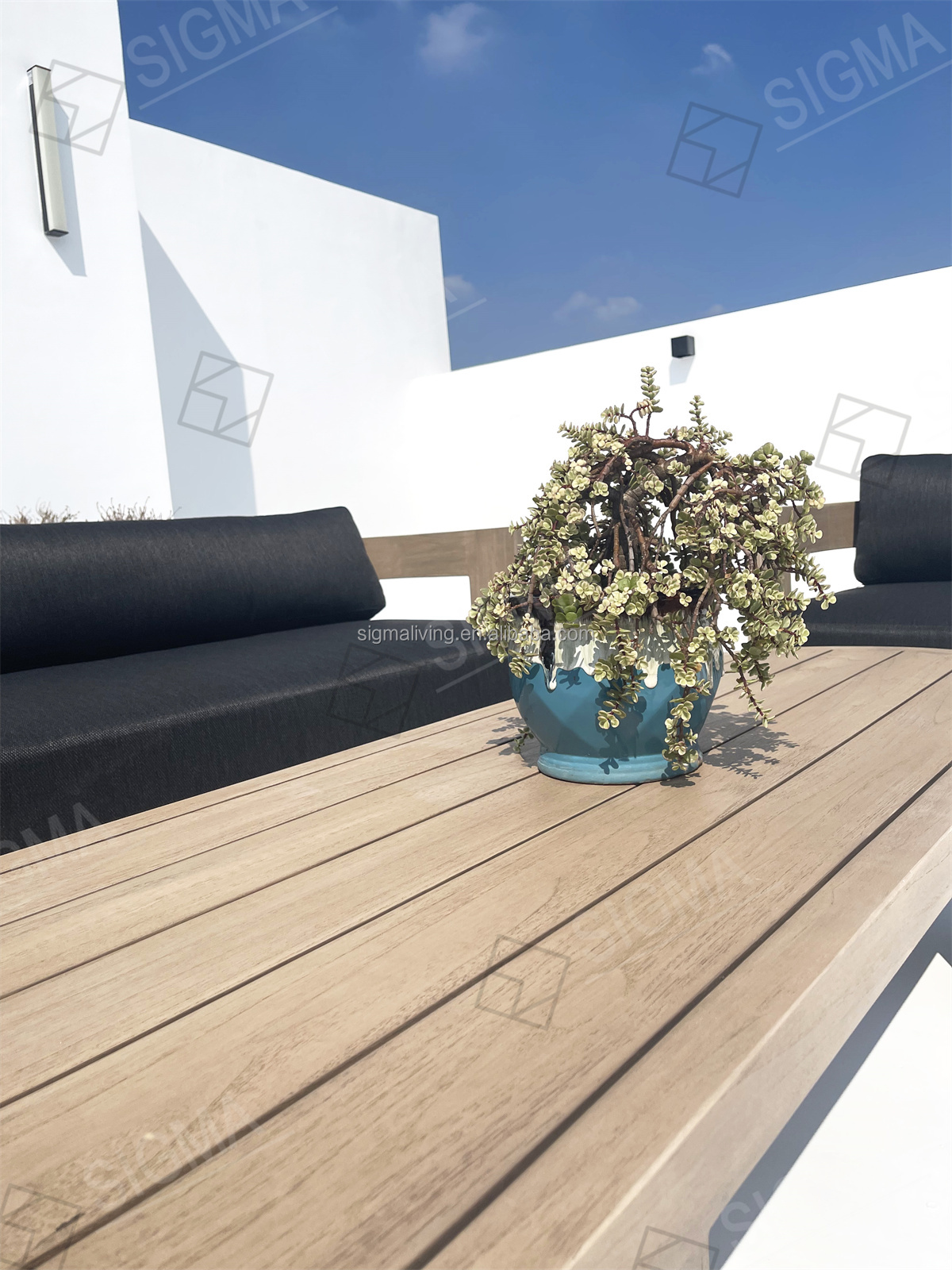 Outdoor Furniture Solid Wood Sofa and Coffee Table Set Paito Teak Sectional Sofa Teak Wood Garden Sofa Set