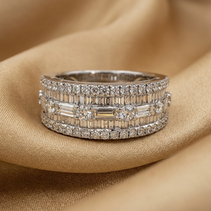 ผู้ผลิตฮ่องกงพราวหรูหรา18Kทองคำขาวคุณภาพสูงเหลี่ยมเพชรเครื่องประดับรอบกว้างแหวน - Product Image 1