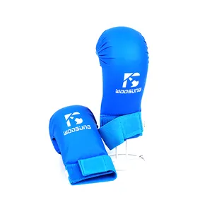 Woosung红色和蓝色wkf批准的儿童kumite空手道对打wkf批准的空手道双手套
