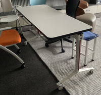 Table de formation pliable, table de classe commerciale, table d'apprentissage pour le personnel, bureau pliable, table de conférence pliable durable, structure de table en métal