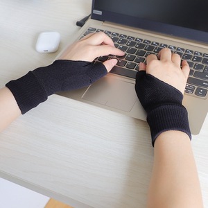 Wrist Support Knitted <b>Thumb</b> <b>Protector</b> Elastic Breathable Half Finger Sleeve For Basketball General Use Black Size S L XL - Product Image 3