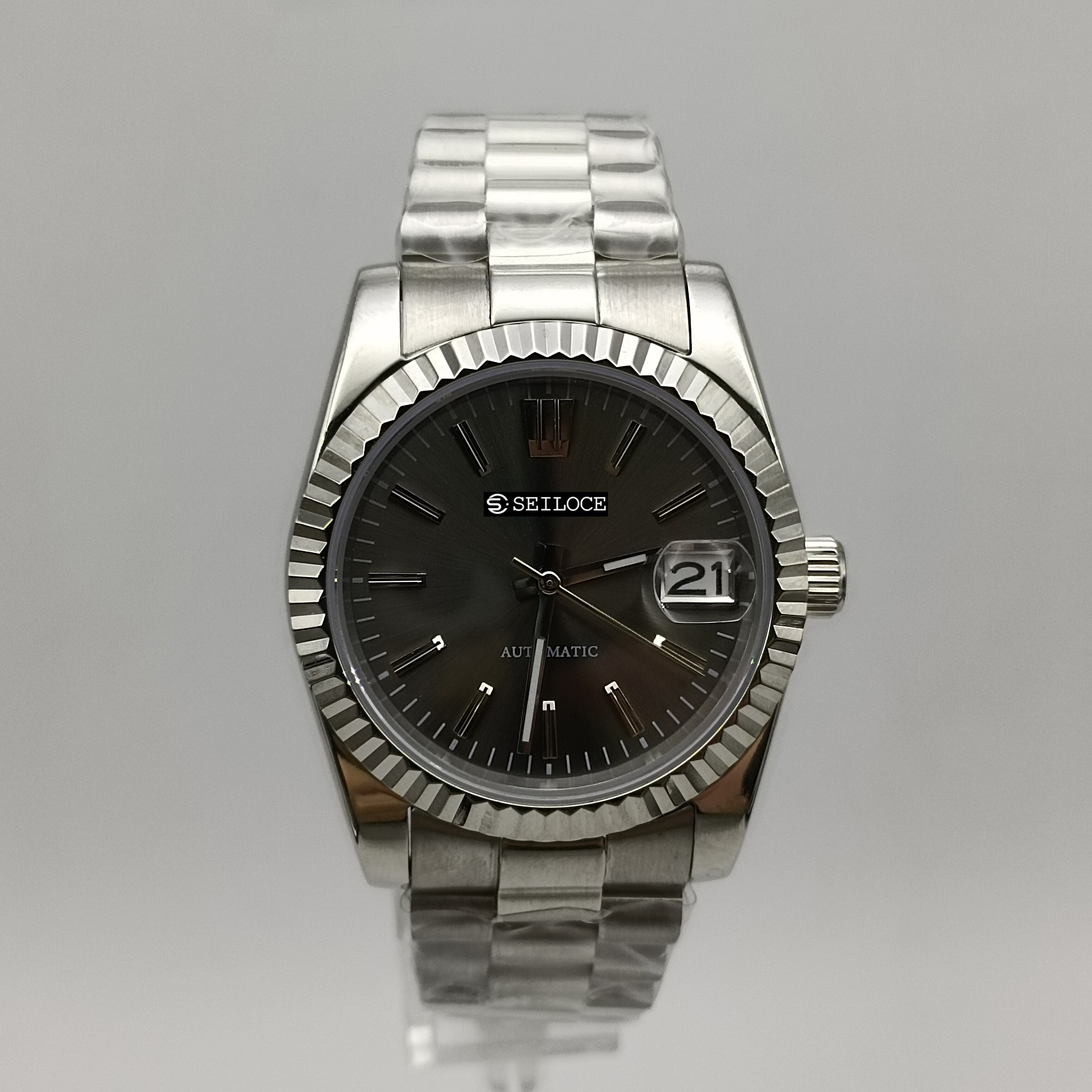 Silver Case+Gray Dial