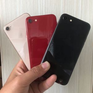 โทรศัพท์มือถือ iPhone 8 5G มือสองคุณภาพสูง ปลดล็อคแล้ว ความจุ 64GB 256GB ของแท้ พร้อมหน้าจอสี ราคา - Product Image 1