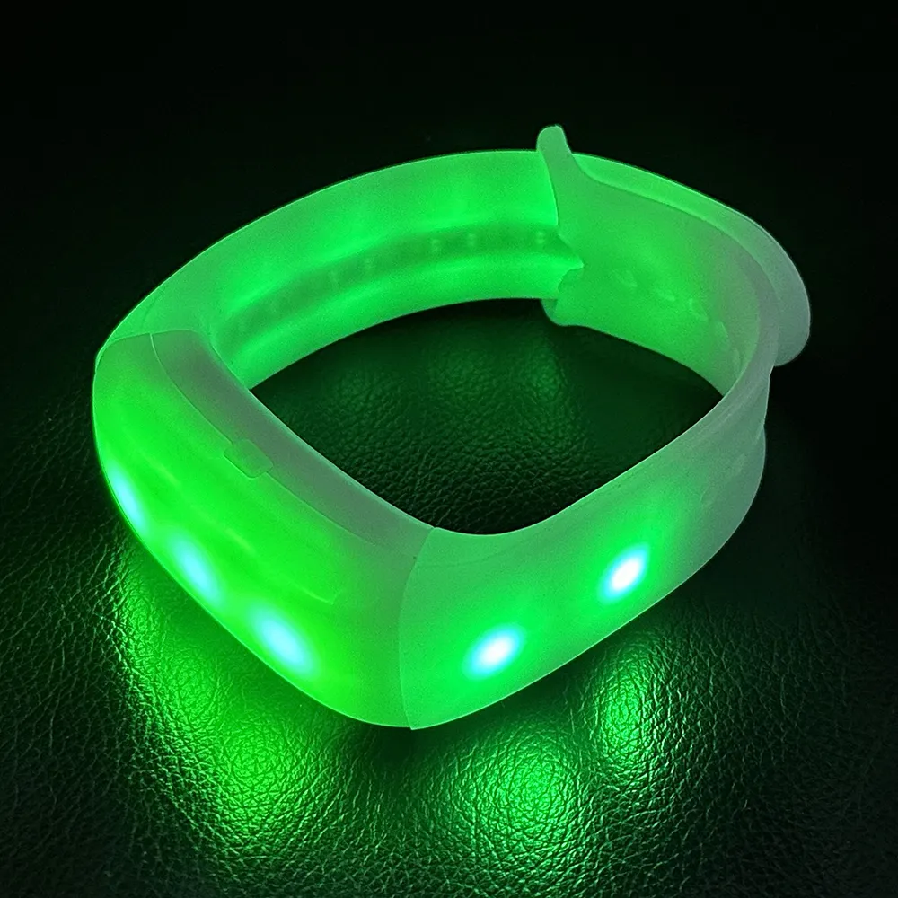 15 colores LED control remoto banda de luz concierto LED luz pulsera música control remoto pulsera fluorescente