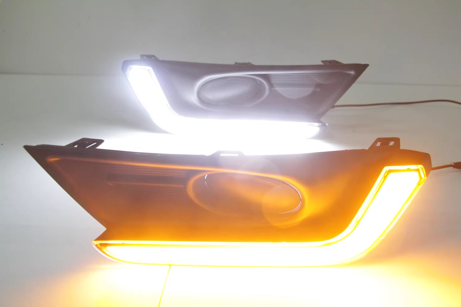 Round hole style-White+Yellow