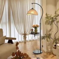 Lampadaire Ambiance avec étagère de rangement pour le salon, à côté du canapé, pour la décoration, lampe de bureau pour la chambre
