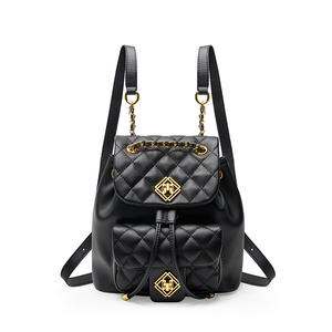 Mini <span class=keywords><strong>sac</strong></span> à <span class=keywords><strong>dos</strong></span> matelassé en cuir véritable pour femmes <span class=keywords><strong>Chic</strong></span> Black Small Crossbody Shoulder Bag Purse for Daily Use Dating Shopping - Product Image 1