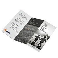 Impression numérique recto-verso couleur personnalisée de brochures pliées en trois, invitations, prospectus publicitaires, et pochettes pliées en papier gaufré