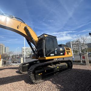 Excavadora 336D L de 36 Toneladas con Bomba de Engranajes y Motor de 208KW para Contratistas Chinos en Proyectos en África y Asia Central - Product Image 1