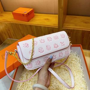 2025 New Luxury Lady Geometric PU Square Bag with Adjustable Chain <b>Strap</b>. Handheld or Cross-body Wearable Design - Product Image 3