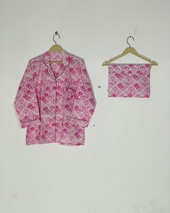 Excellent prix – Ensemble de pyjama ethnique imprimé à la main pour femme, idéal pour la vente en gros - Product Image 4