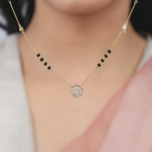 Collier Mangalsutra en argent sterling et or indien traditionnel moderne avec diamants de laboratoire fantaisie pour femmes, à porter pour les fêtes, Mehtab - Product Image 1
