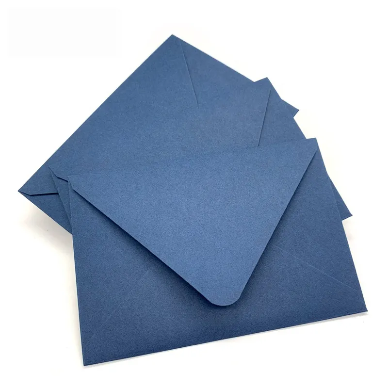Enveloppes en papier mat, bleu marine, 230g, personnalisé de haute qualité, taille C6