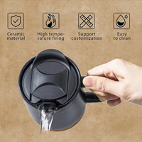 Tasses en céramique réutilisables écologiques personnalisées en gros, noires et blanches, avec fond en liège et couvercle coulissant, compatibles micro-ondes, design minimaliste