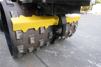 Compacteur vibrant hydraulique à pattes de mouton FYL-R1600T de 1,6 tonne avec télécommande sans fil