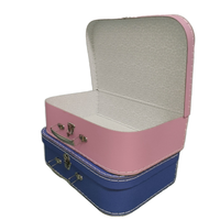 Boîte cadeau de luxe en carton imperméable portable avec poignée en métal pour anniversaire, vacances, mariage