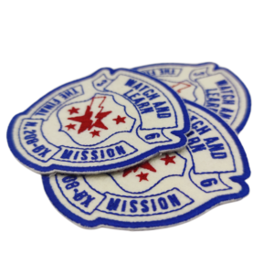 Badge brodé personnalisé en gros à thermocoller pour vêtements - Product Image 4