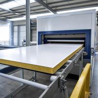 Panneau d'isolation en laine de roche pour revêtement mural et toiture d'atelier préfabriqué