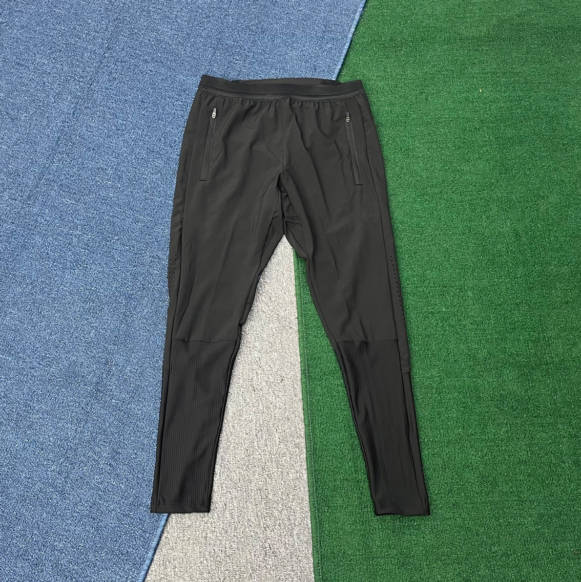233 Negro
