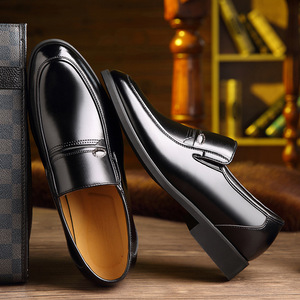 Chaussures habillées en cuir noires à bout pointu pour hommes, style professionnel, avec broderies et pampilles, pour jeunes de 18 à 40 ans - Product Image 4