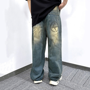 Nuevos pantalones vaqueros con diseño de letras estilo grafiti Fallout, con <span class=keywords><strong>tratamiento</strong></span> descolorido y pantalones anchos estilo punk con efecto tie-dye para hombre - Product Image 4