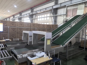 Kỹ thuật số công nghiệp kim Máy dò kim loại cho ngành công nghiệp dệt may an toàn được làm từ nhựa và thép - Product Image 6