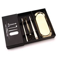 Kit d'entretien de bougies de luxe de haute qualité avec coupe-mèche, plateau à bougies, éteignoir et dissolvant de mèche, dans un coffret cadeau de Noël