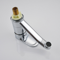 Robinet de lavabo économique en alliage de zinc chromé poli, à eau froide, pour salle de bain, vente en gros