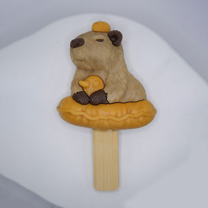 Crème glacée en forme d'animal Kapibala au design unique, sucette glacée mignonne en forme de Kapibala, formes personnalisables - Product Image 1