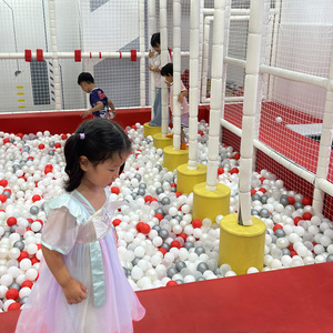 Équipement de terrain de jeux intérieur pour enfants avec zones interactives, toboggan, fosse <span class=keywords><strong>à</strong></span> <span class=keywords><strong>balles</strong></span> et trampoline pour centre de divertissement familial - Product Image 5