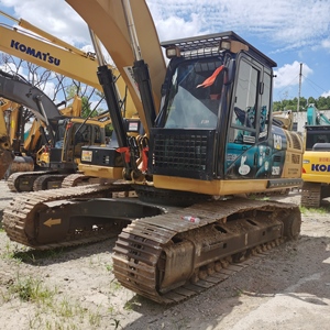 รถขุดตีนตะขาบ326D ระบบไฮดรอลิกขนาด25.9ตัน2018ตีนตะขาบผลิตในญี่ปุ่น - Product Image 3