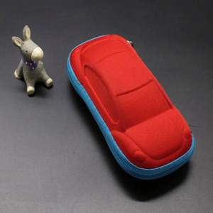 Vente en gros de lunettes de soleil pour enfants, mignonnes et portables, boîte à lunettes en forme de voiture pour enfants - Product Image 4