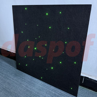 Panneau de plafond suspendu modulaire acoustique en polyester 0,75 mm avec fibres optiques LED scintillantes effet ciel étoilé RGB/blanc unique IP20
