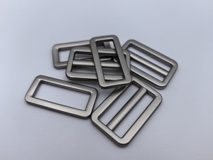 Fivela de Cinto de Metal Sólido YN-B006 com Ajustador de Pino Único – Acessório DIY para Artesanato em Couro - Product Image 3