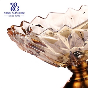 Pack de vaisselle en verre, bol de fruits, assiette à fruits en or avec tige, service de table en ambre plaqué Ion 1 pièce - Product Image 3