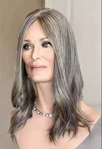 Elegante Parrucca Grigia Sale e Pepe con Frontale in Pizzo |   <span class=keywords><strong>Capelli</strong></span> Umani Ondulati 13x4/13x6 Tinti in Salone con Cappuccio Senza Colla per un Look Naturale - Product Image 3