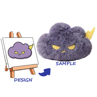 Personnalisé, rembourré avec un design brodé, doublure en nylon et en maille, matière en peluche super douce