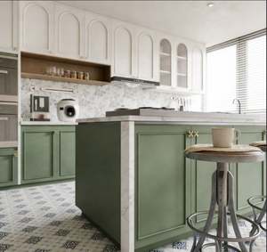 Gabinetes de Cocina de Madera Maciza de Lujo Personalizados BALOM, Estilo Clásico Europeo con Puerta de Vidrio y Correderas para Cajones para Casa o Villa - Product Image 5