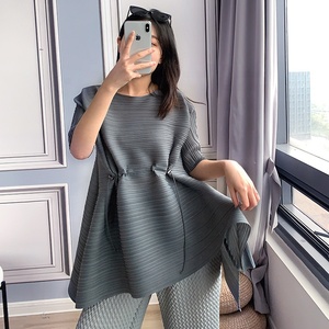 Vendita calda in tinta unita Slim plissettato classico Versatile Top a vita sottile <span class=keywords><strong>abbigliamento</strong></span> da <span class=keywords><strong>donna</strong></span> <span class=keywords><strong>oversize</strong></span> elegante - Product Image 2