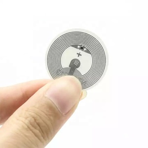 CMRFID RFID RFID 215 <span class=keywords><strong>nfc</strong></span> 스티커 롤 213 <span class=keywords><strong>nfc</strong></span> 칩 10 mm 미니 재쓰기 가능 태그 - Product Image 2