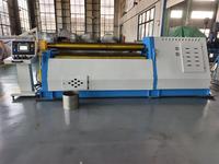 Machine à cintrer les tôles à quatre rouleaux 12*2500mm facile à utiliser