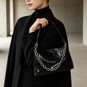 Sacs à main Hobo pour femmes en patchwork de nylon et cuir, à double fermeture éclair, avec anneau en D blanc, logo personnalisé, vente en gros, forte réutilisation - Product Image 1