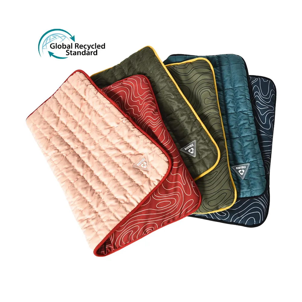 Wholesale Luxury Eco Life Pet Blanket Mattress Thick Warm Soft Recycle Materials Dog Cushion
