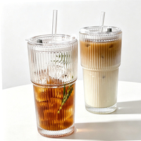 Gobelet en verre transparent à rayures simples avec couvercle et paille pour café, thé, petit-déjeuner – Vaisselle en verre idéale pour le bubble tea