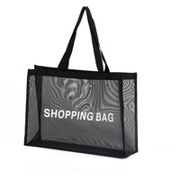 Sac à bandoulière tendance en nylon recyclé, écologique et personnalisable, grand format, style minimaliste, idéal pour le shopping ou la plage
